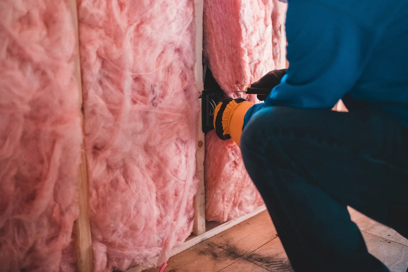 Isolation thermique d un mur par l interieur